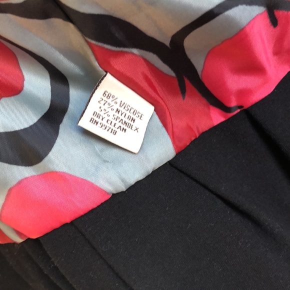 Itw by Claude Brown black cropped 3/4 sleeve jacket, ruffle bottom. Small - Picture 7 of 7